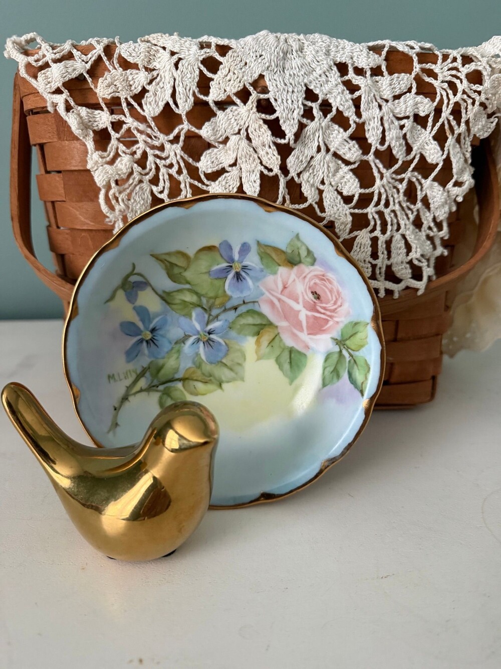 #1 Victoria Austria berry bowl